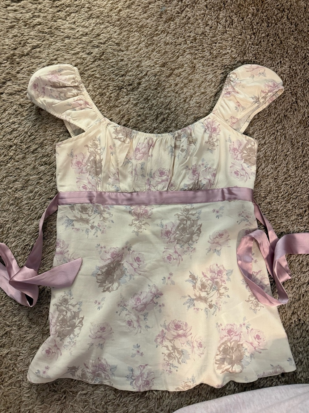 Hollister floral shirt NWT